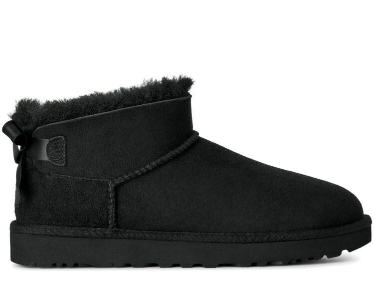 UGG Ultra Mini Bailey Bow Boot Black (W)
