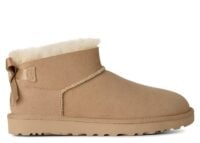 UGG Ultra Mini Bailey Bow Boot Sand (W)