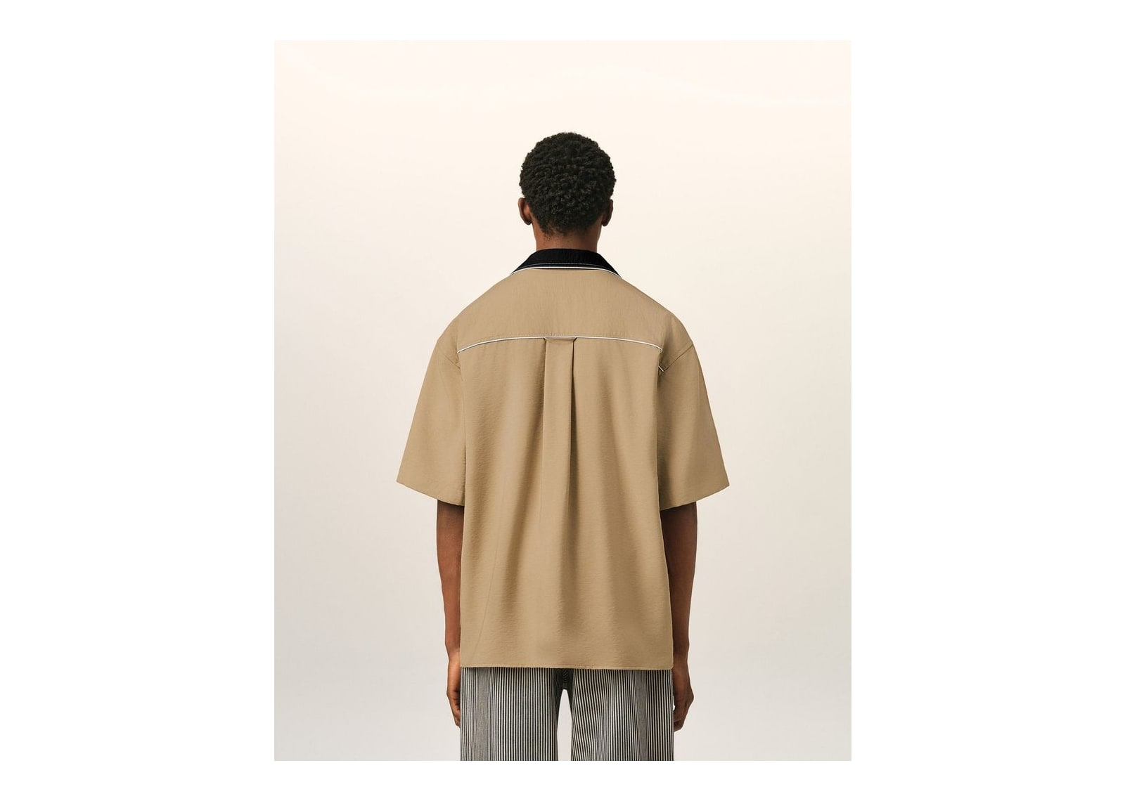 Ami Paris Boxy Bicolor Viscose Twill Short-Sleeve Shirt Mastic Beige - görsel 5