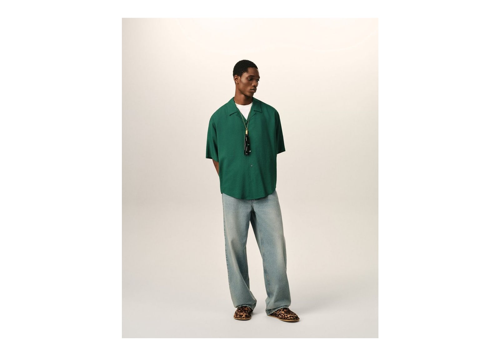 Ami Paris Boxy Viscose Twill Short-Sleeve Shirt Bottle Green - görsel 3