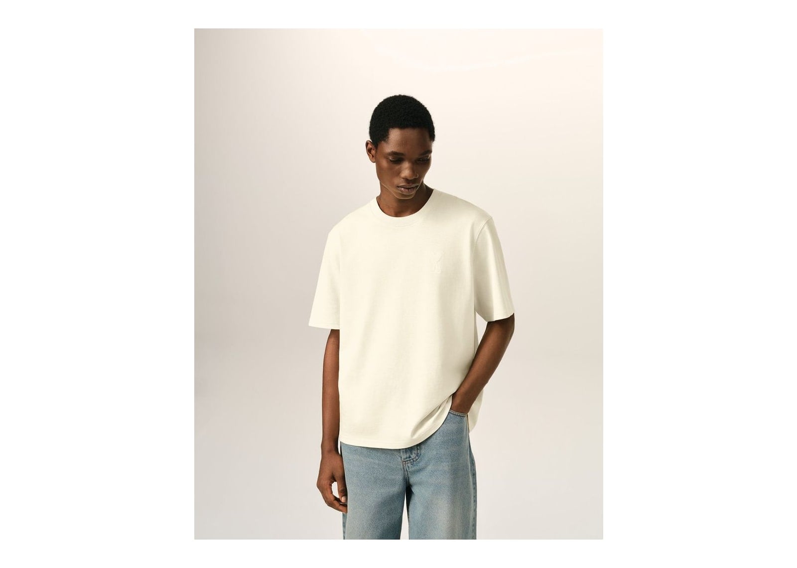 Ami Paris Embossed Ami De Coeur Cotton T-Shirt Ivory - görsel 2