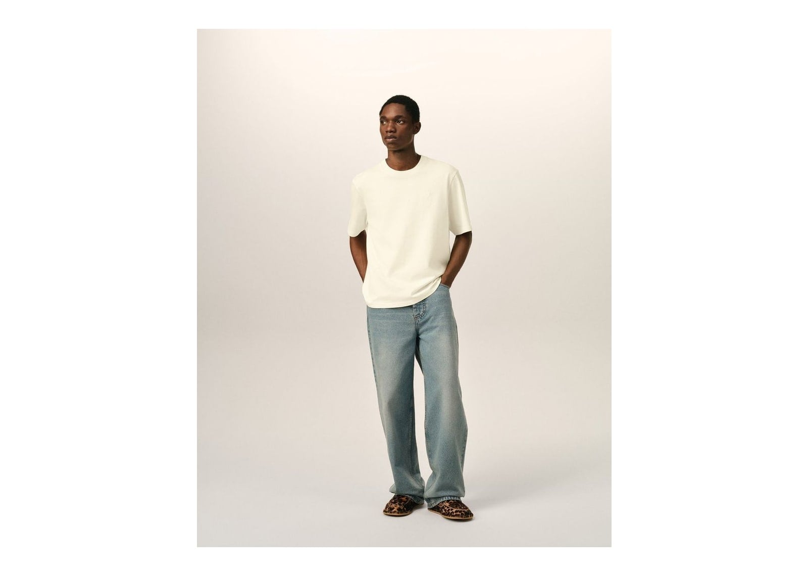 Ami Paris Embossed Ami De Coeur Cotton T-Shirt Ivory - görsel 3