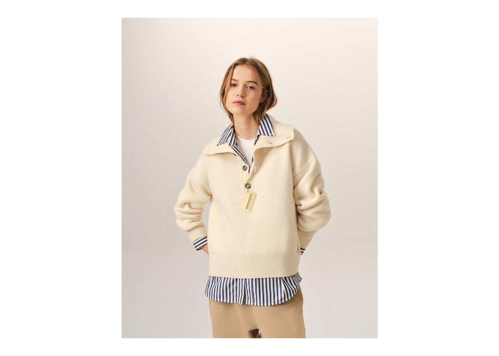 Ami Paris High Buttoned Collar Wool Sweater Ivory - görsel 8