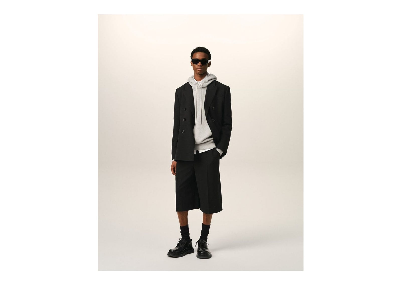 Ami Paris Large Elasticated Wool Bermuda Shorts Black - görsel 2