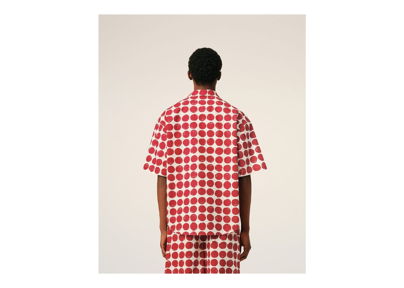 Ami Paris Polka-Dot Boxy Cotton Short-Sleeve Shirt Ruby Red/Ivory - görsel 5