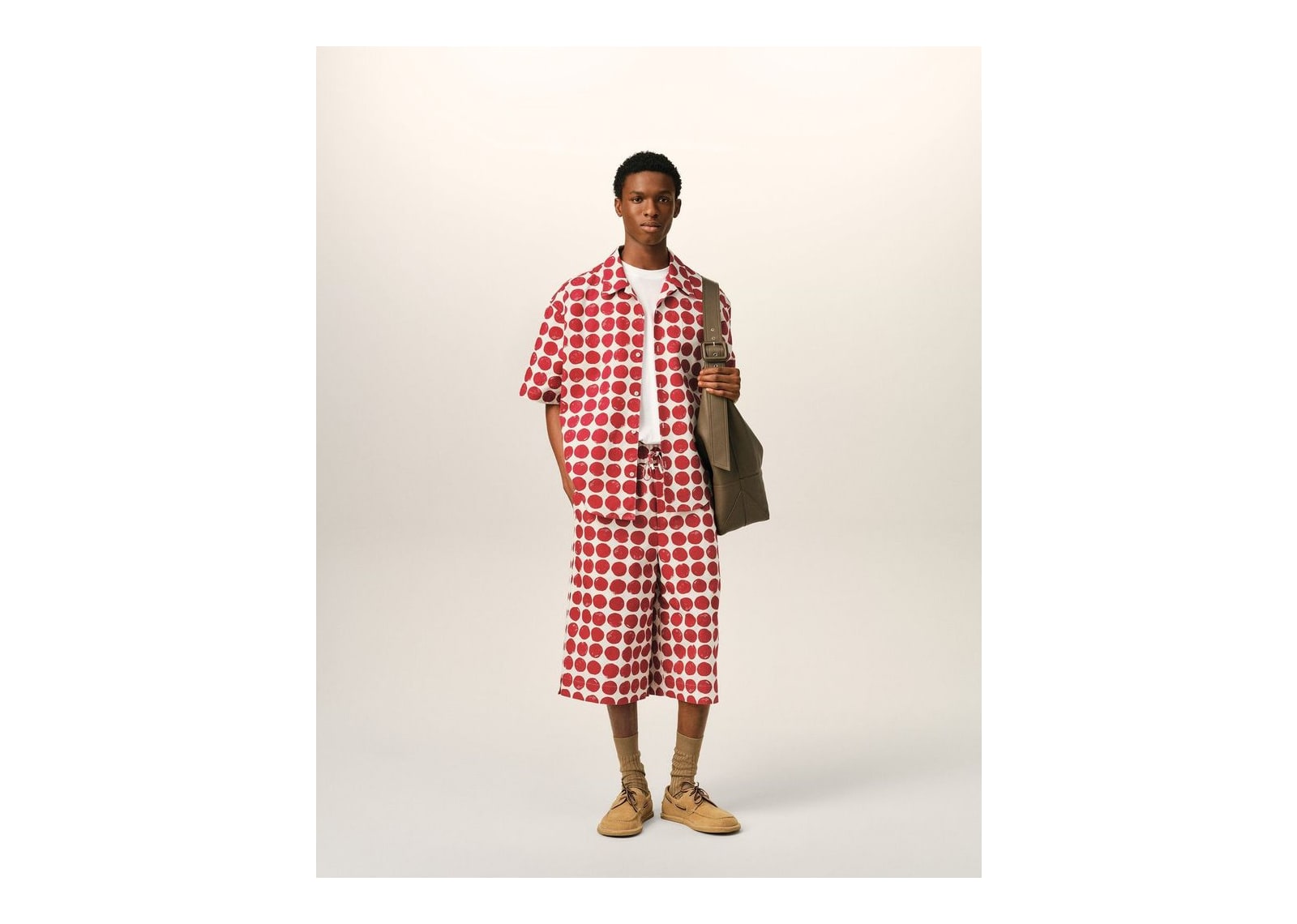 Ami Paris Polka-Dot Large Elasticated Cotton Bermuda Shorts Ruby Red/Ivory - görsel 2