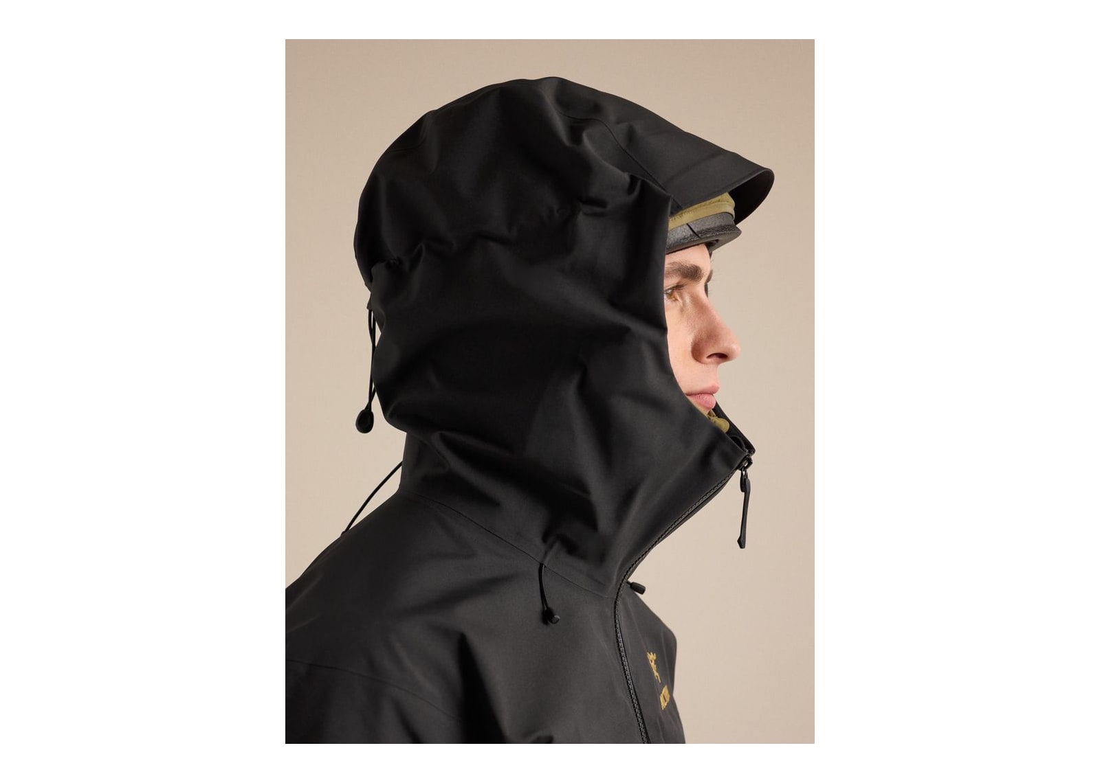 Arc’teryx Alpha SV Jacket 24K Black - görsel 6