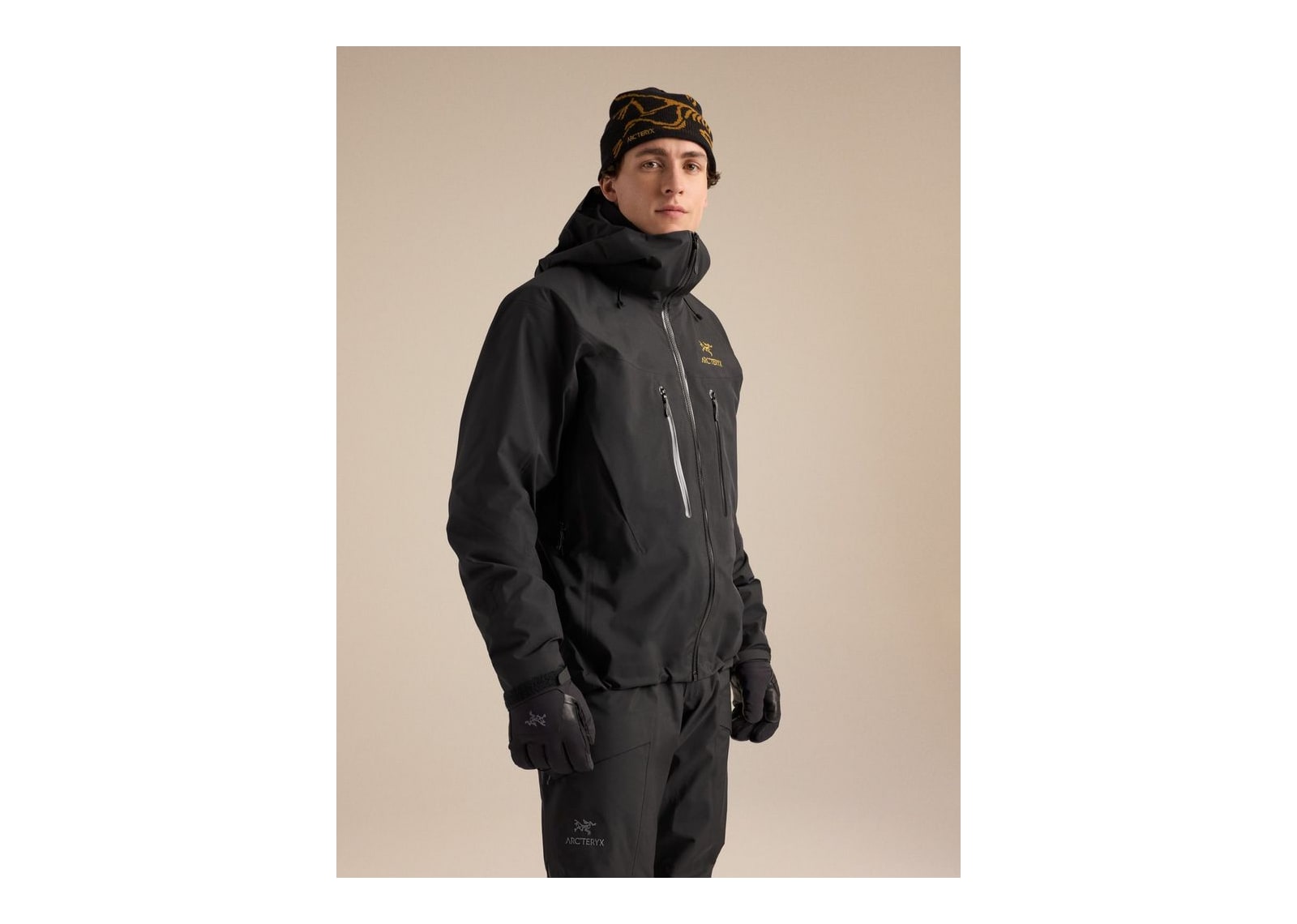 Arc’teryx Alpha SV Jacket 24K Black - görsel 8