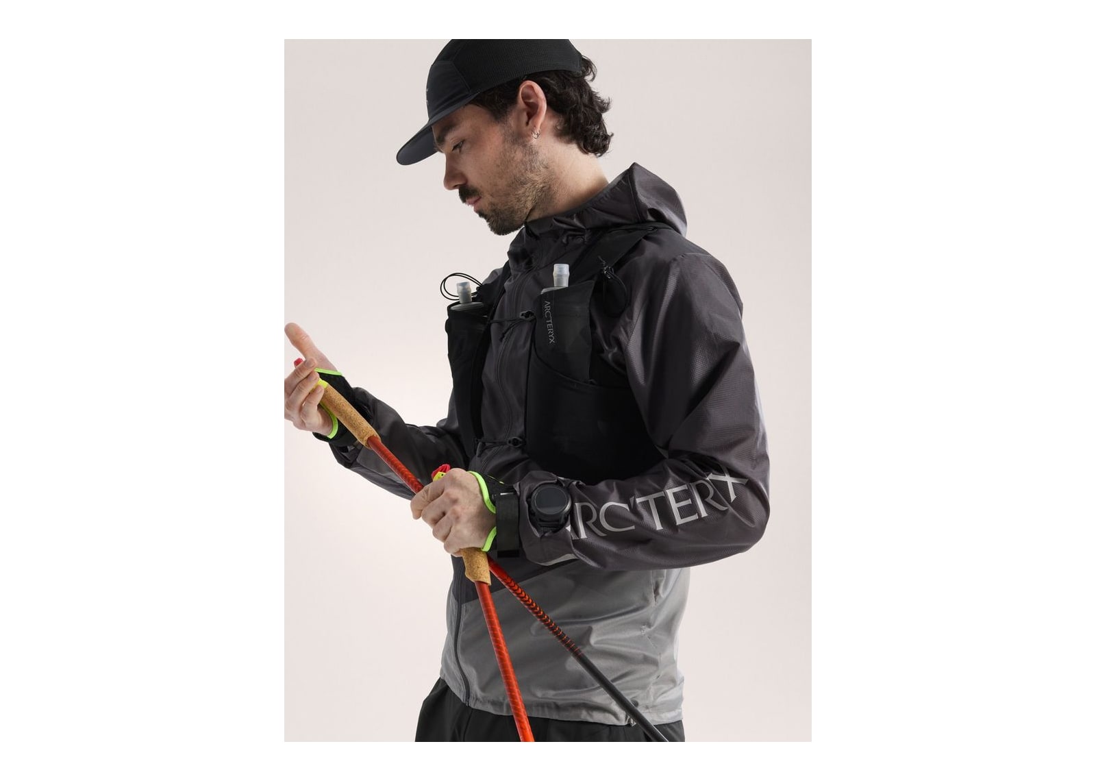 Arc’teryx Norvan Windshell Hoody Cloud/Void - görsel 3