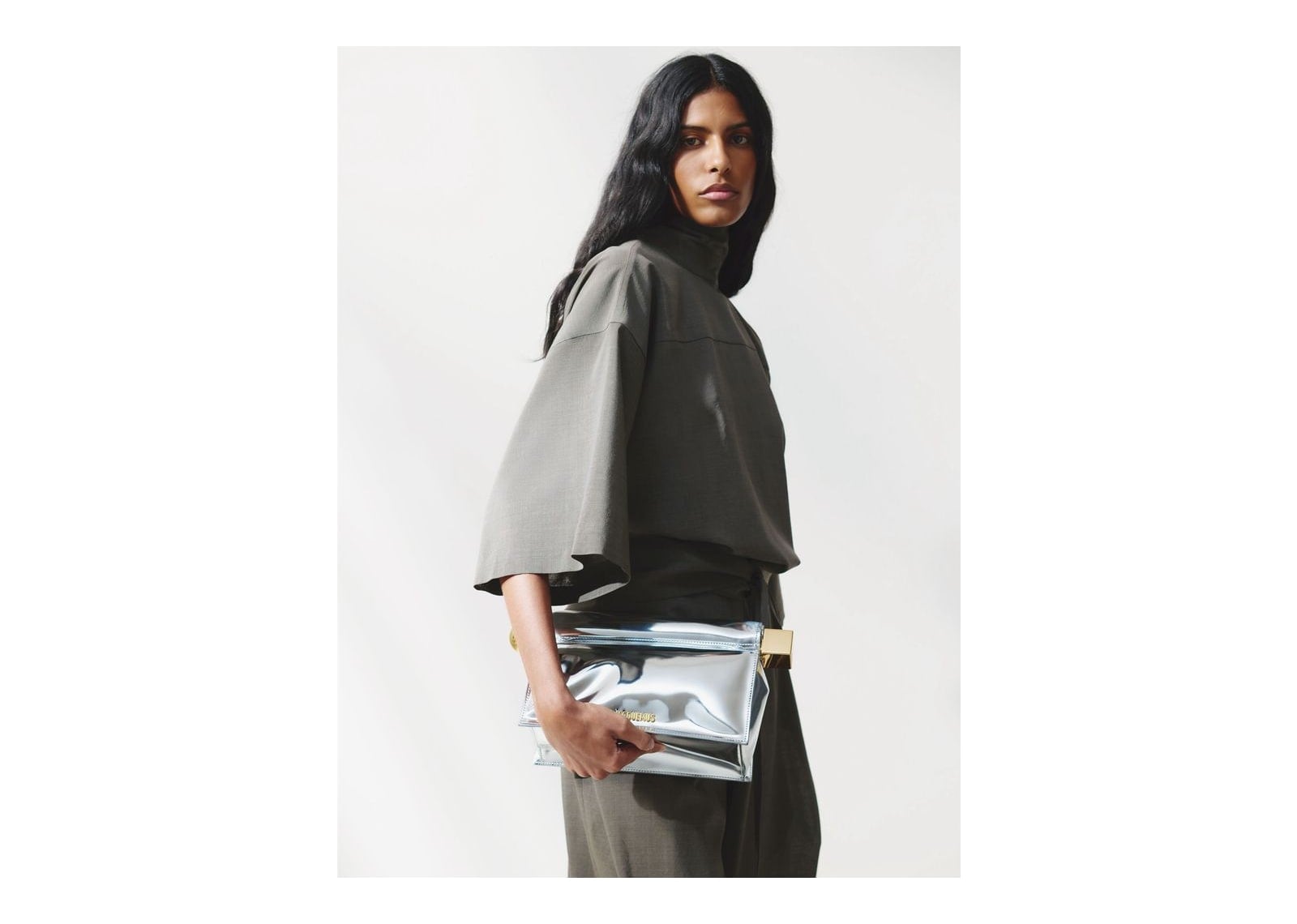 Jacquemus La Pochette Rond Carré Patent Silver - görsel 2