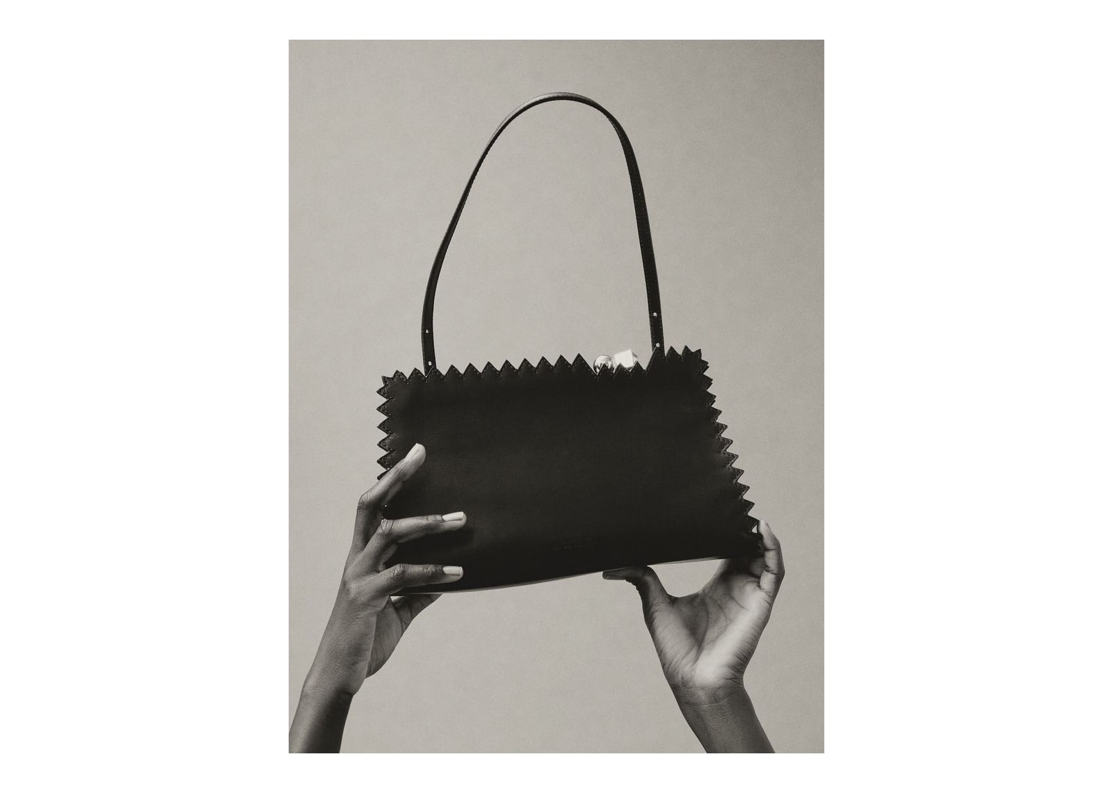 Jacquemus Le Salon Black - görsel 2