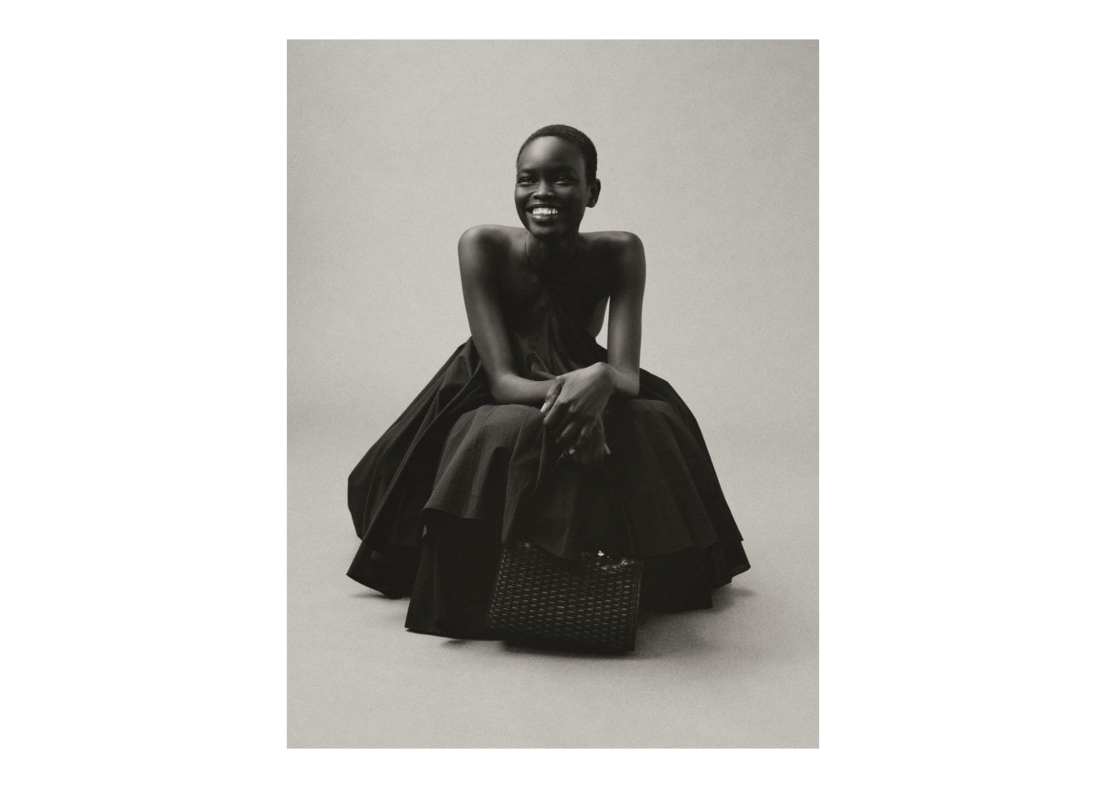 Jacquemus Le Salon Dark Brown - görsel 3