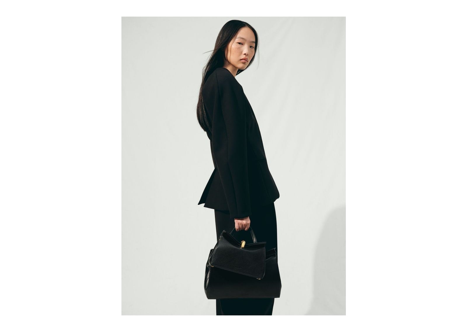 Jacquemus Le Valérie Smooth Black - görsel 2