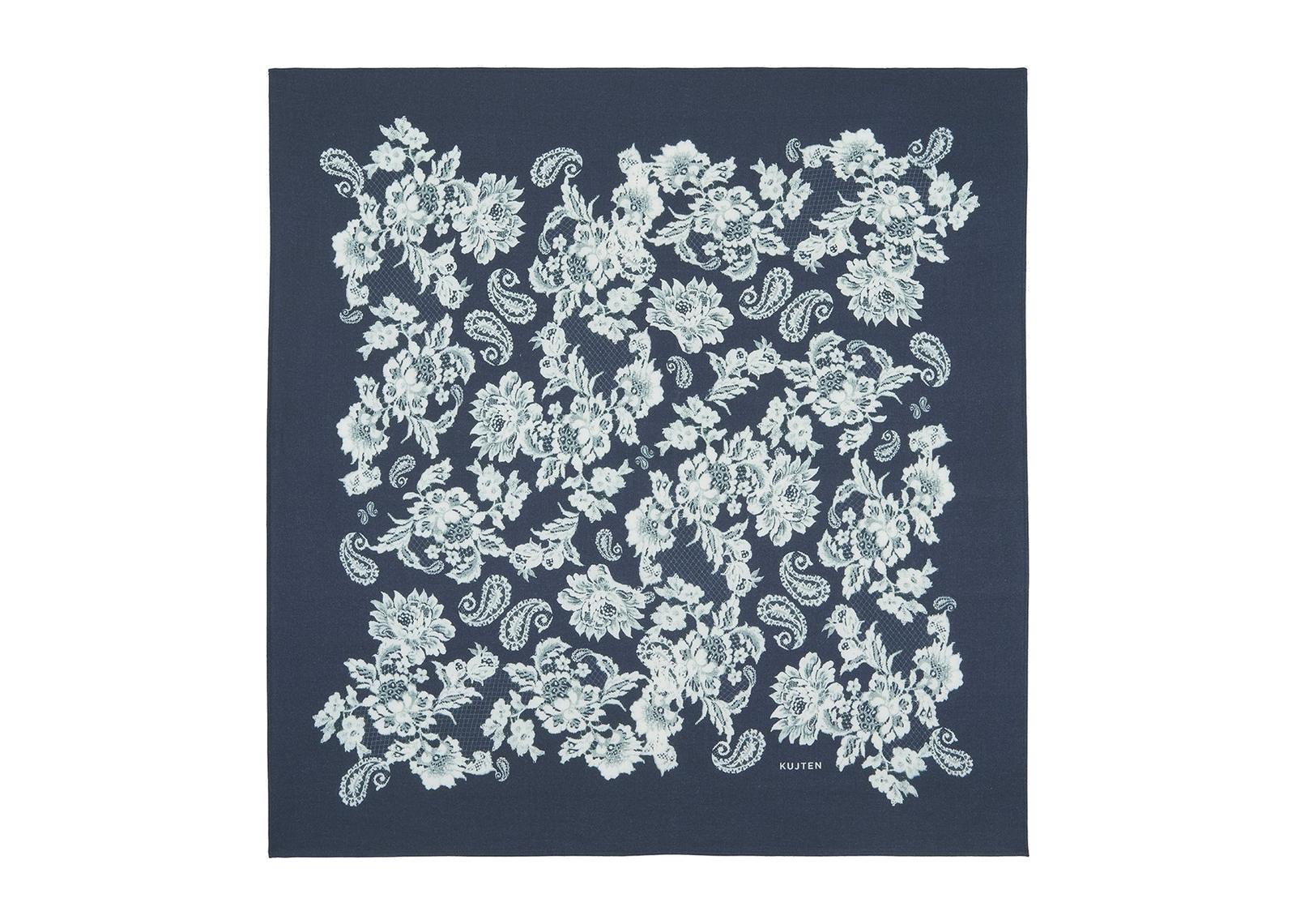 Kujten Large Bandana Helia Lace Black