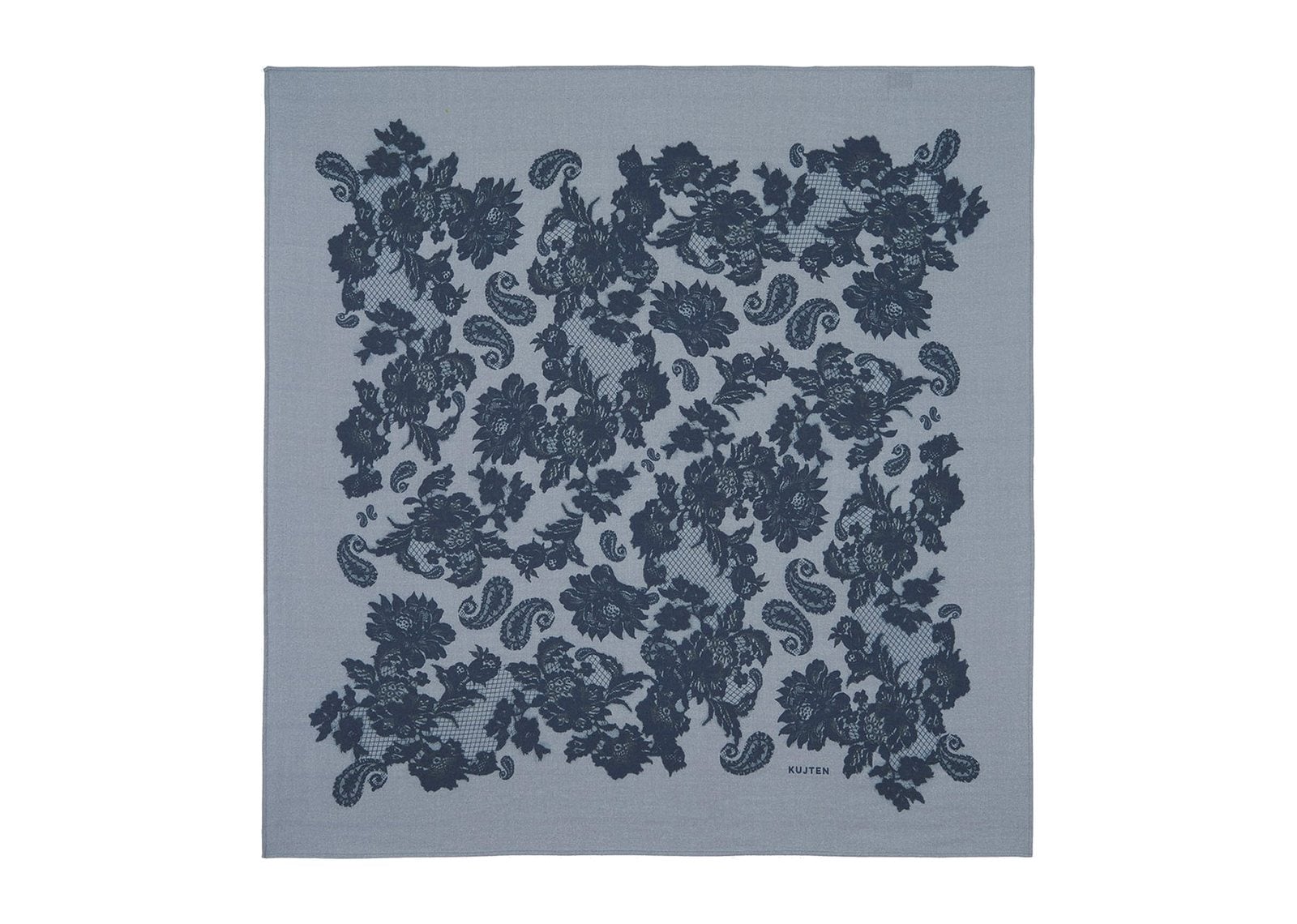 Kujten Large Bandana Helia Lace Flannel Grey