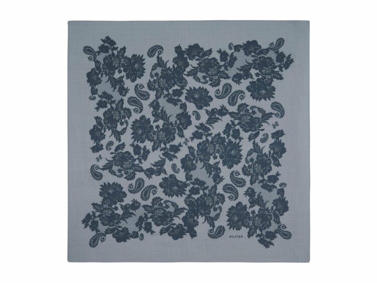 Kujten Small Bandana Hachi Lace Flannel Gray