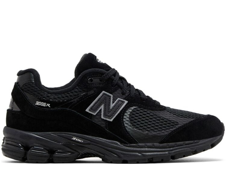 New Balance 2002R Mesh Black Metallic