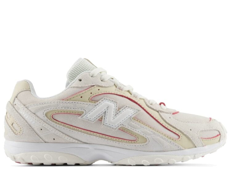 New Balance 204L Sea Salt Bone Pink Eraser