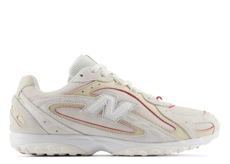 New Balance 204L Sea Salt Bone Pink Eraser