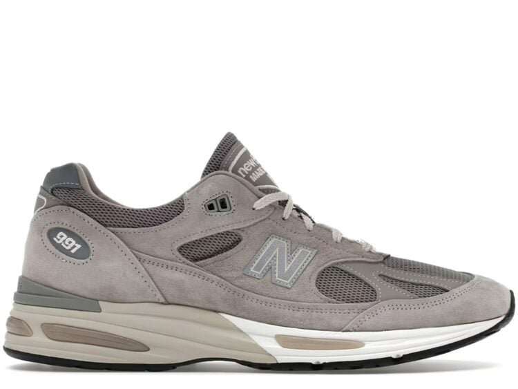 New Balance 991v2 MiUK Kith Moonrock
