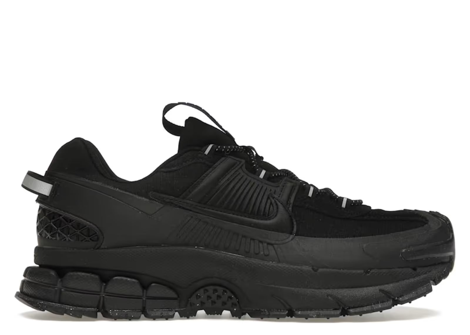 Nike Zoom Vomero Roam Triple Black