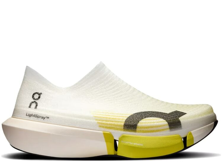 On Running Cloudboom Strike 2 LS White Lime
