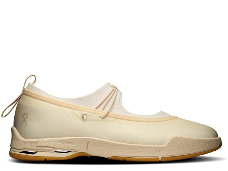 On Running Cloudnova Moon Mary Jane Dew Antler (W)