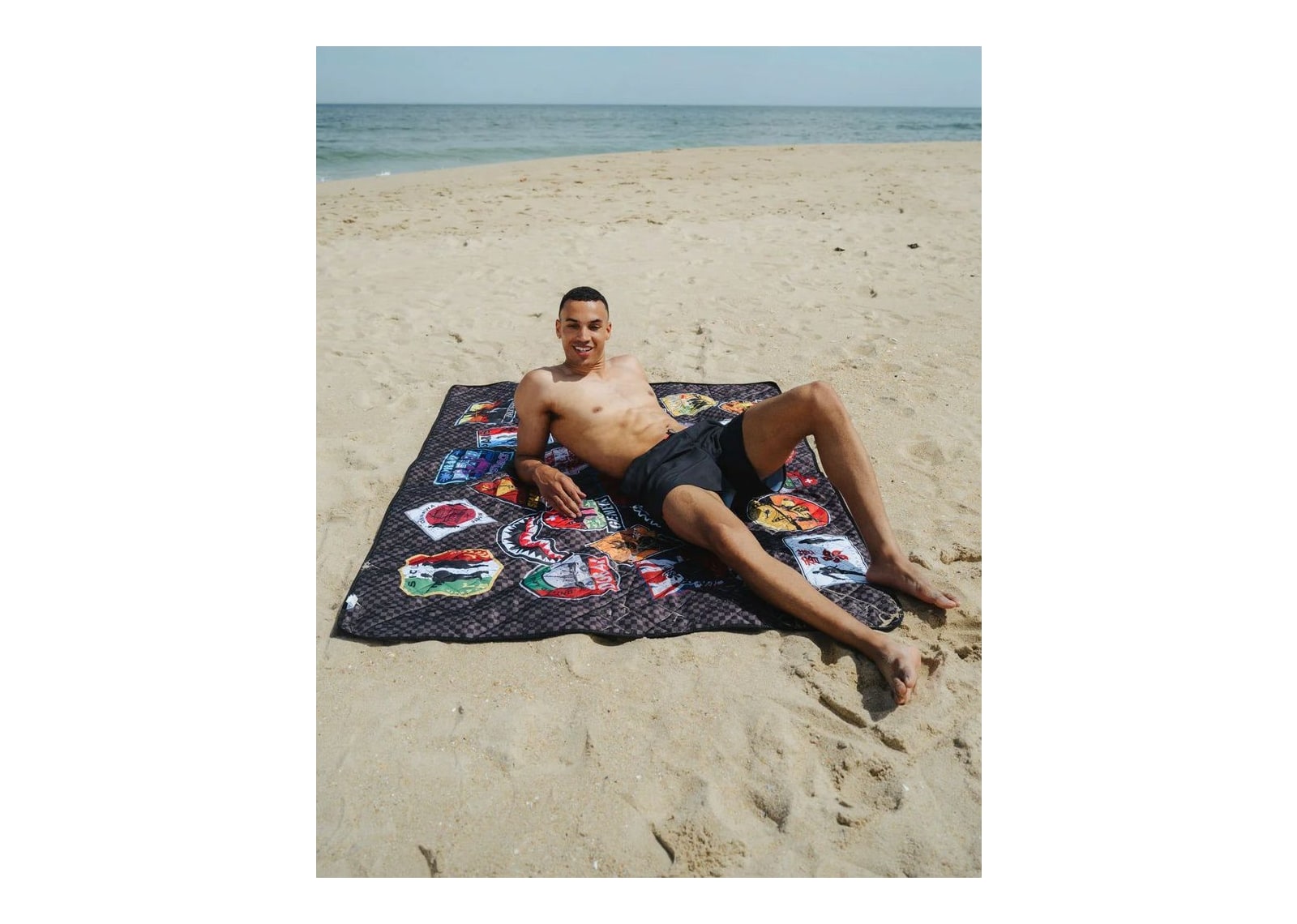 Sprayground Global Mogul Beach Throw Black - görsel 5