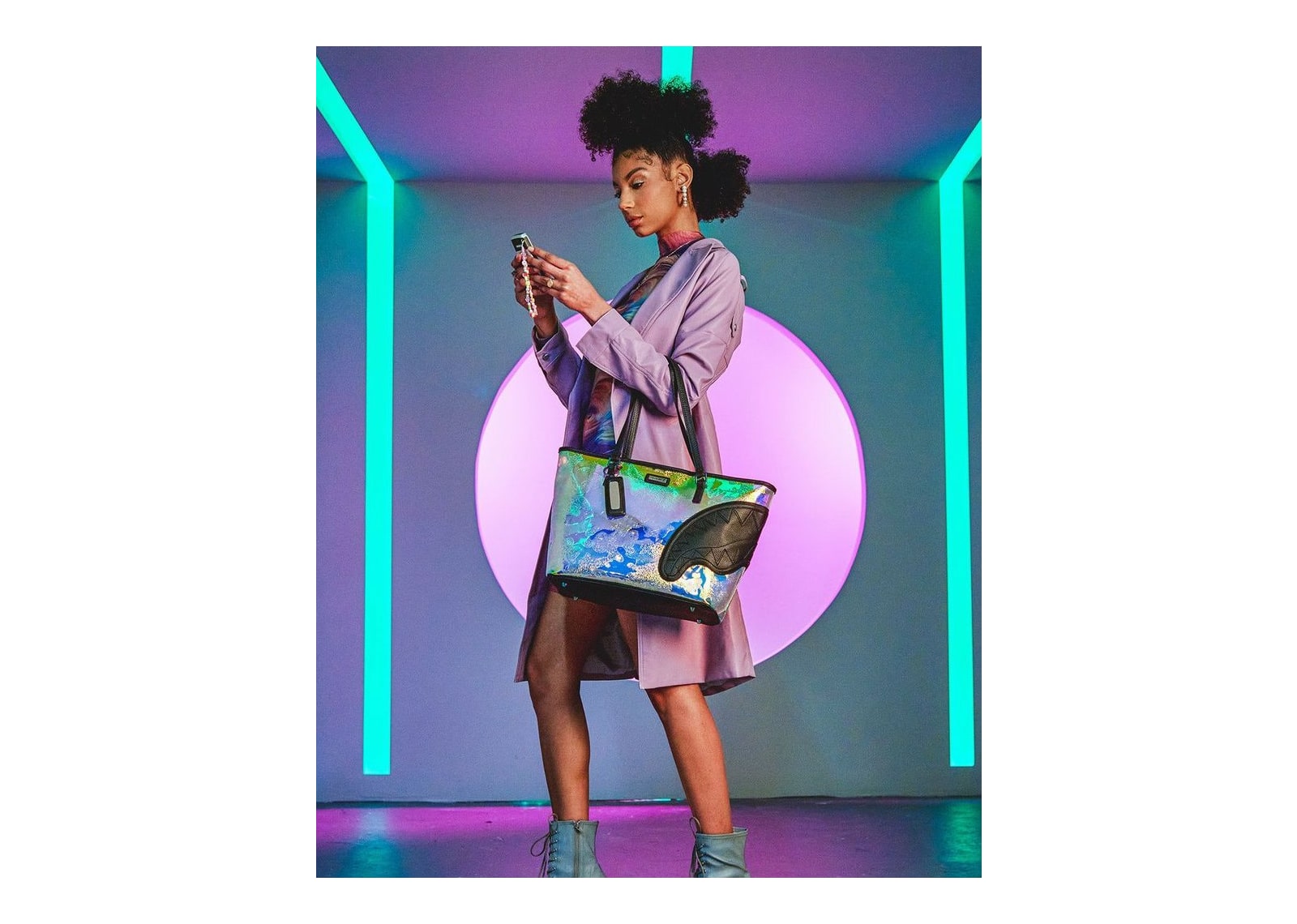 Sprayground Magic City Tote Silver - görsel 2