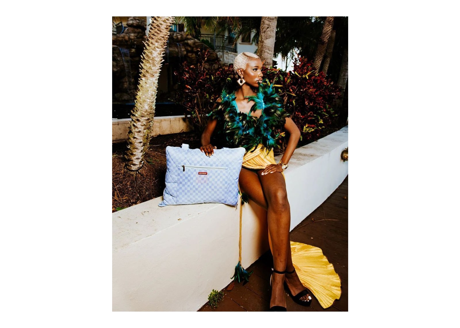 Sprayground Shark Island 305 Beach Throw Blue - görsel 2