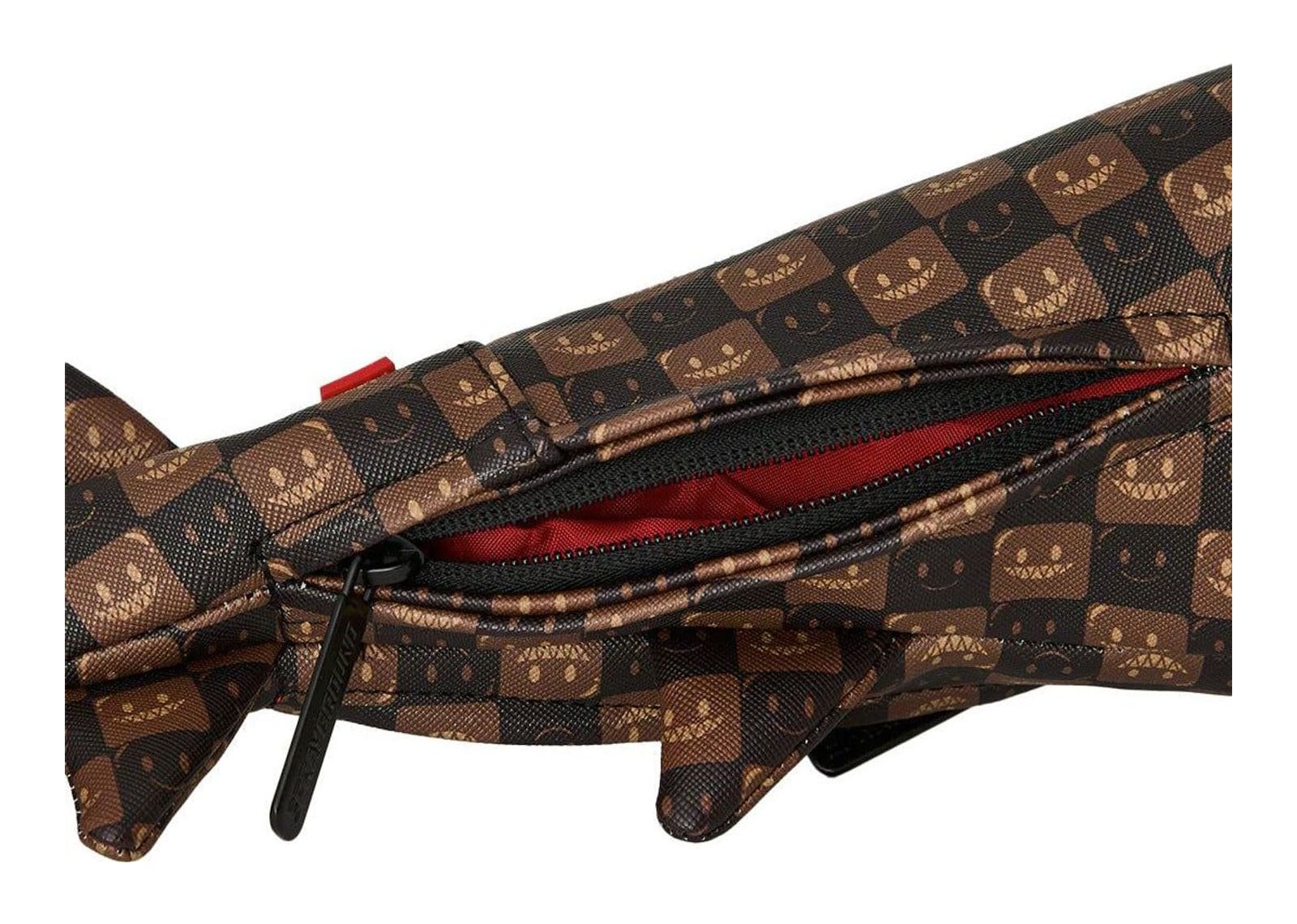 Sprayground Sharks In Paris WTF Bubble Brown Check Shark Duffle Brown - görsel 7