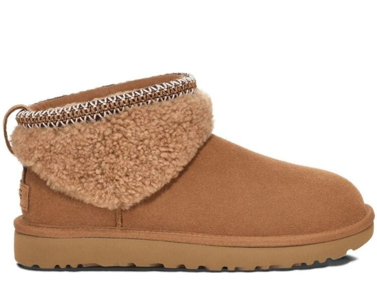 UGG Classic Ultra Mini Maxi Curly Boot Chestnut (W)