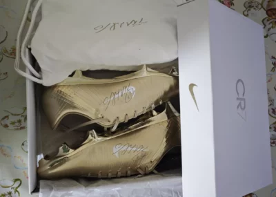 Nike Mercurial Superfly 1 RGN FG SE CR7 Metallic Gold Star - müşteri fotoğrafı