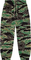 The Cotton Wreath Sweatpant Green Camo
