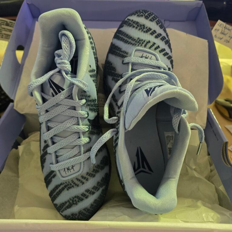 Müşteri fotoğrafı — Nike Ja 3 Cobalt Bliss Metallic Silver
