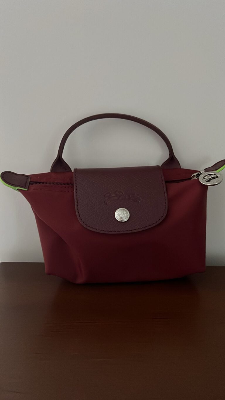 Müşteri fotoğrafı: Longchamp Le Pliage Green Pouch with handle Pomegranate