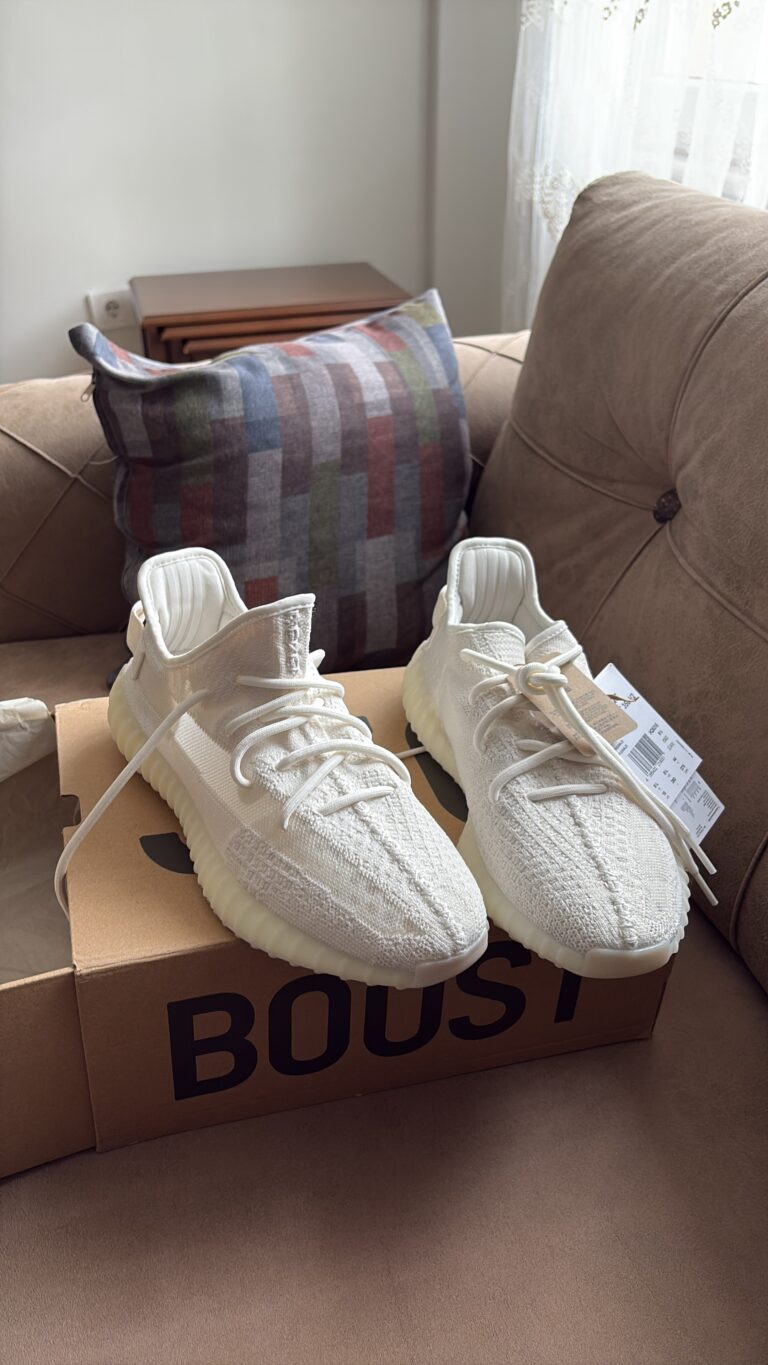 Müşteri fotoğrafı: adidas Yeezy Boost 350 V2 Bone