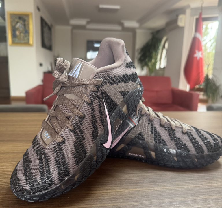 Müşteri fotoğrafı: Nike Ja 3 Showstopper