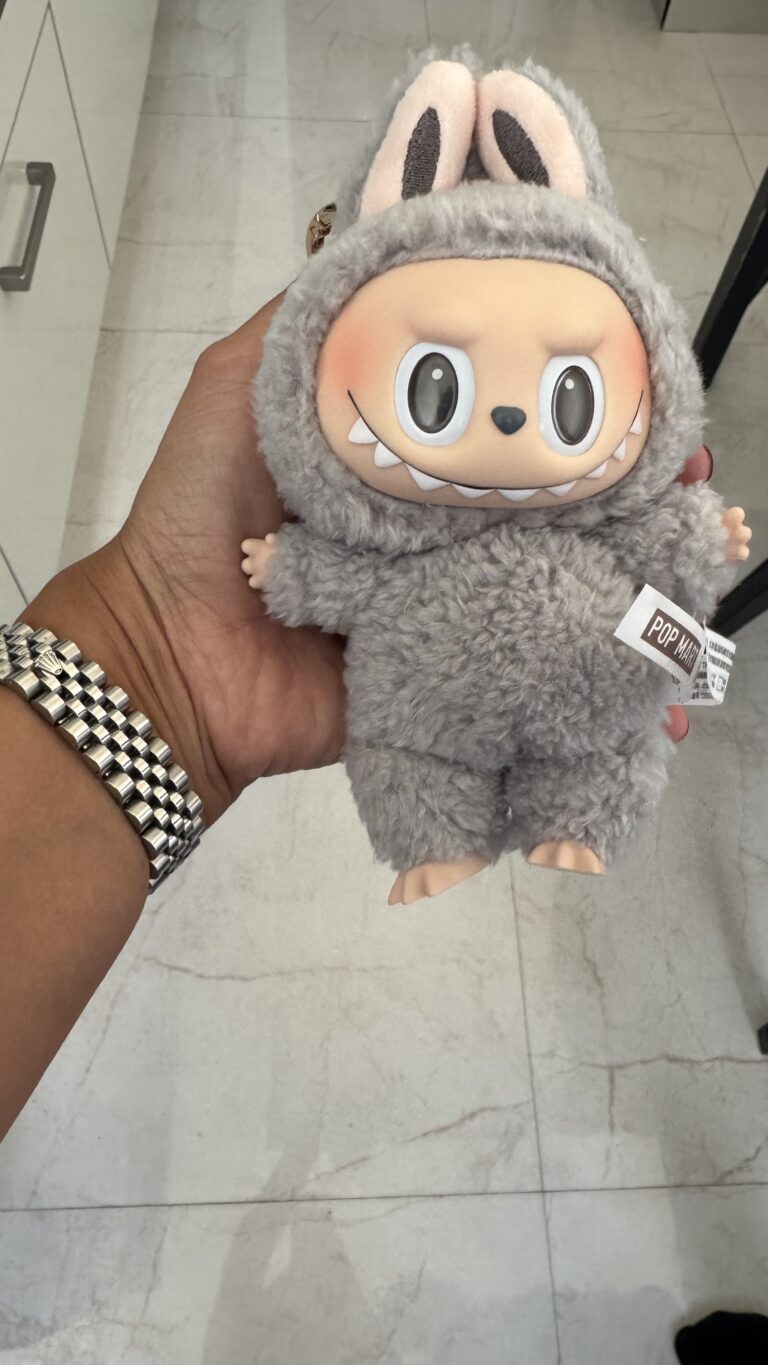 Müşteri fotoğrafı: Pop Mart Labubu The Monsters Tasty Macarons Vinyl Plush Pendant Single Blind Box