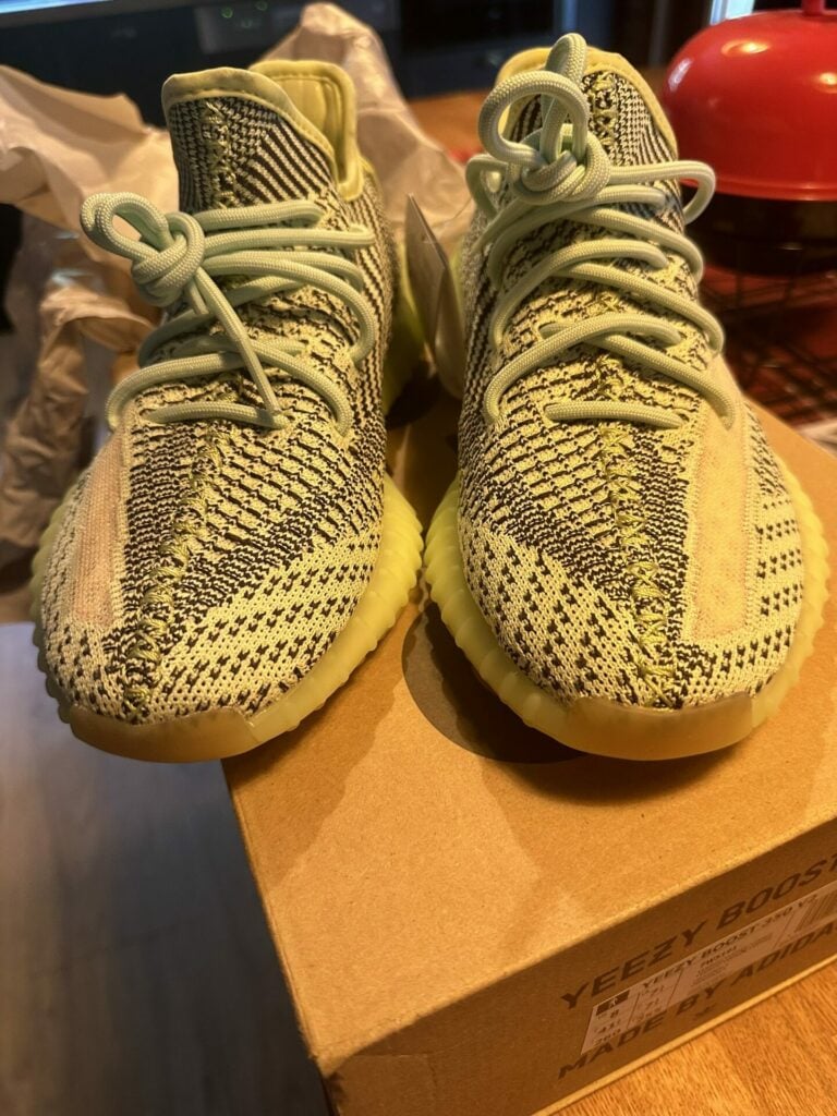 Müşteri fotoğrafı: adidas Yeezy Boost 350 V2 Yeezreel (Non-Reflective)