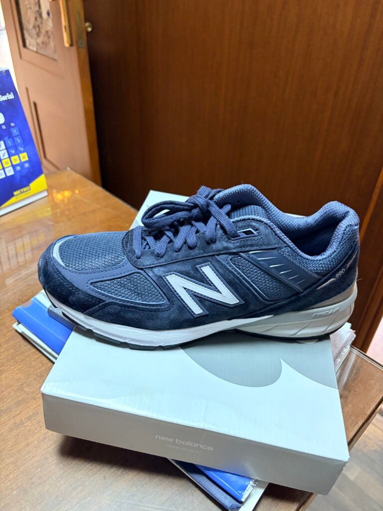 Müşteri fotoğrafı: New Balance 990v5 Navy