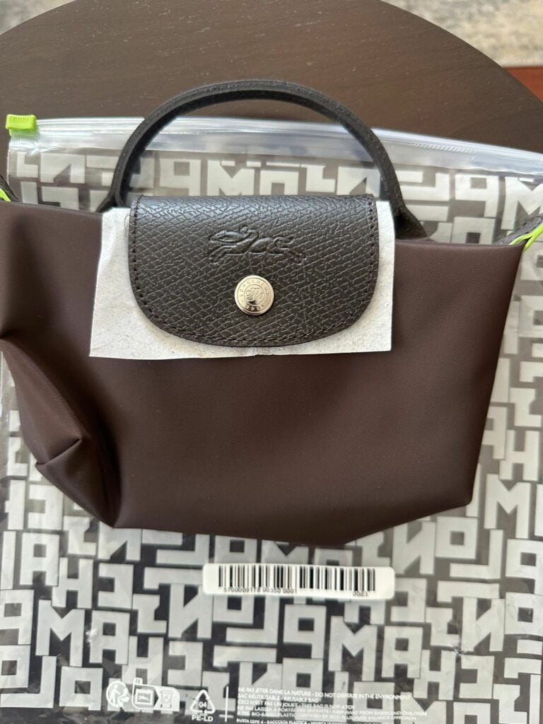 Müşteri fotoğrafı: Longchamp Le Pliage Green Pouch with handle Mocha