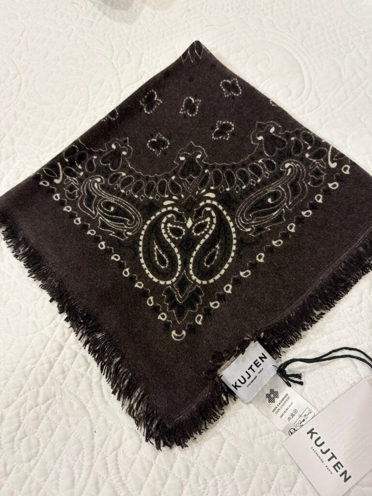 Müşteri fotoğrafı: Kujten Small Hachi Bandana Brown