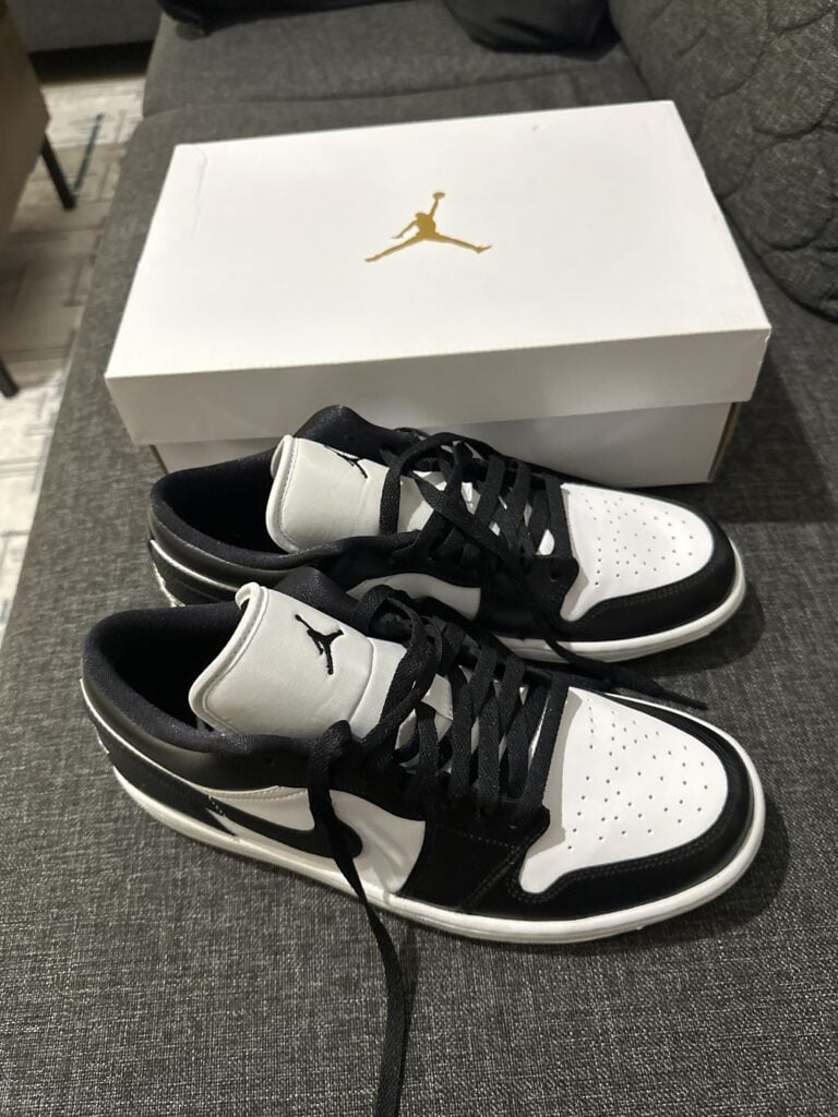 Müşteri fotoğrafı: Nike Air Jordan 1 Low Panda (2023) (W)